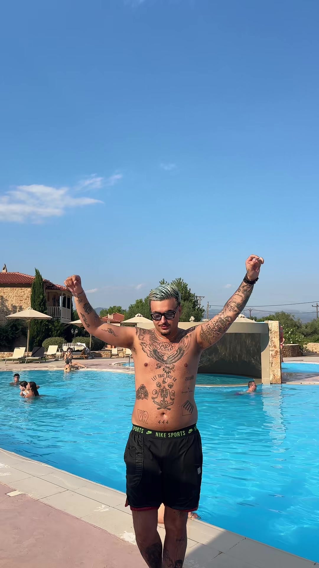 @Yoltegod
