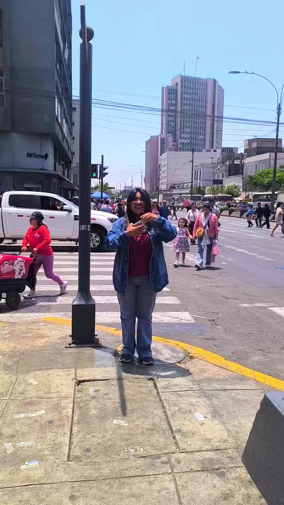 @comercial luz de los Angeles