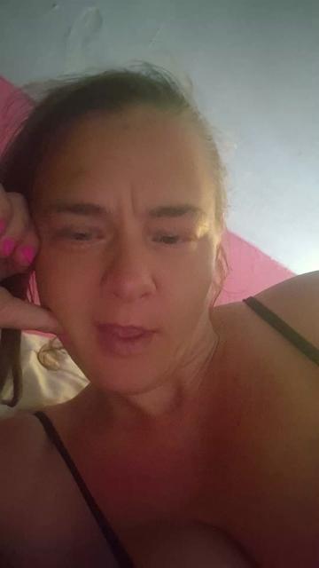 @queencrazykatiebear