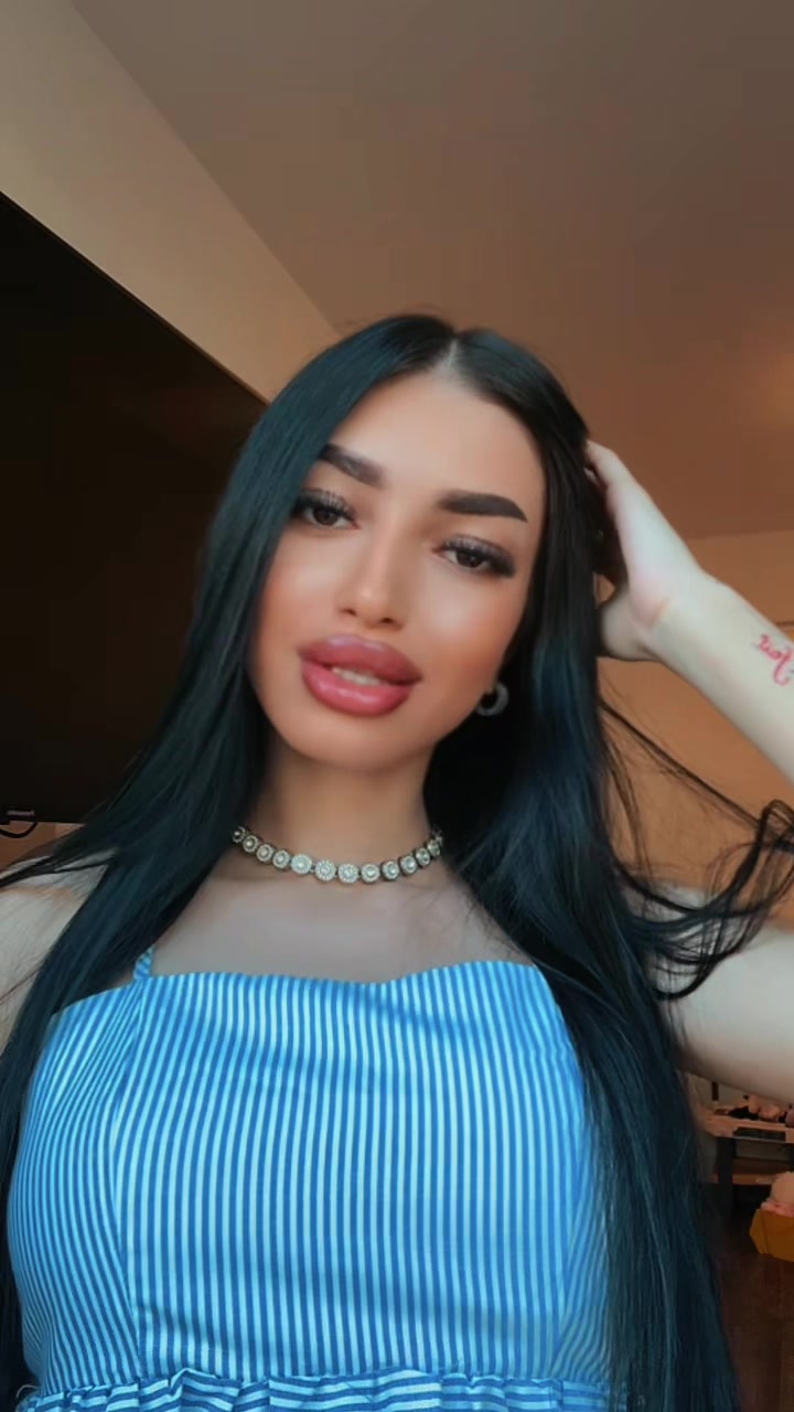 @Lucia Alexandra🧐