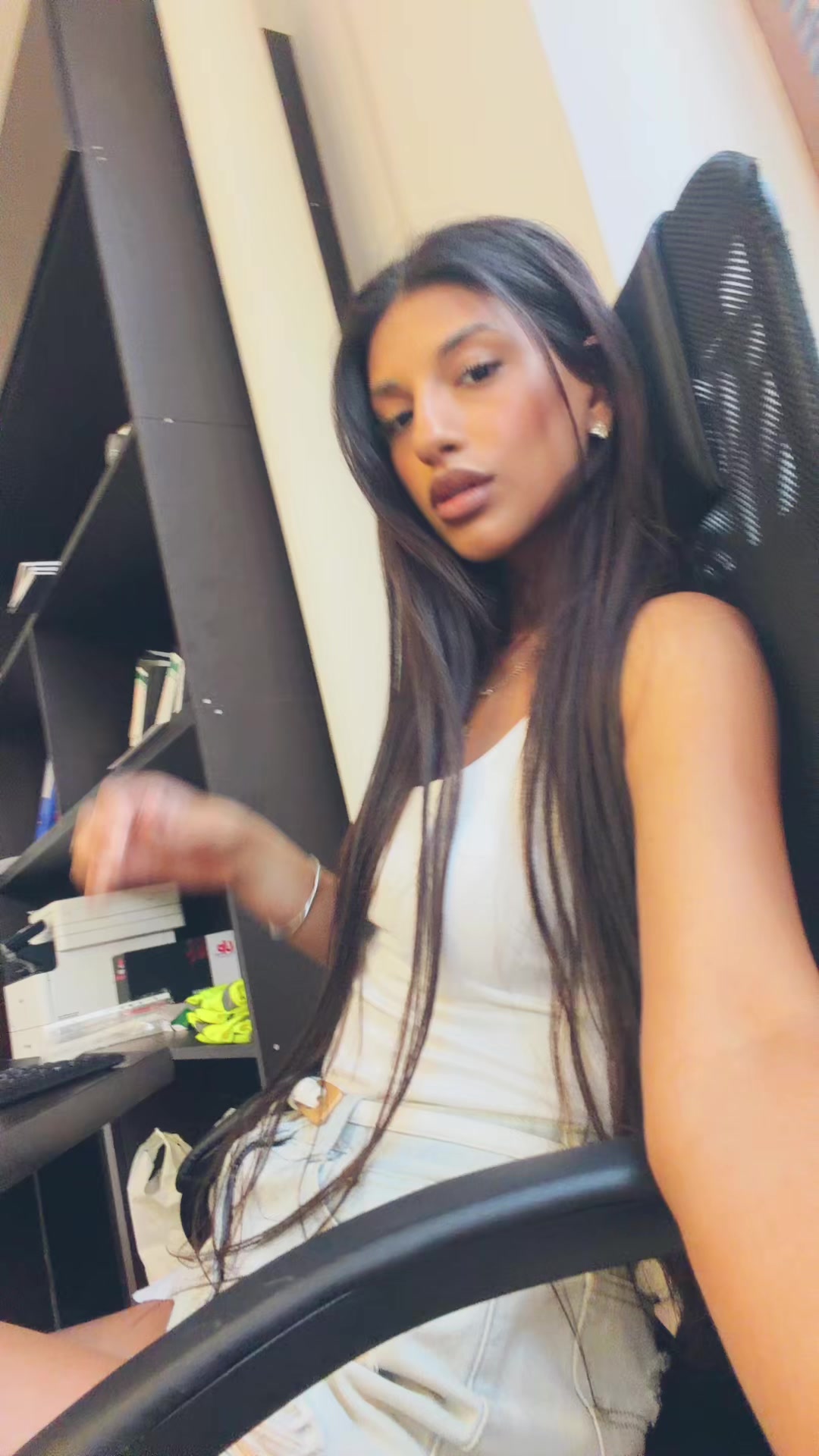 @Linda