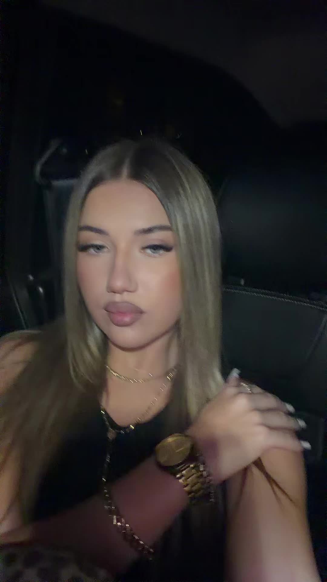 @👧🏼