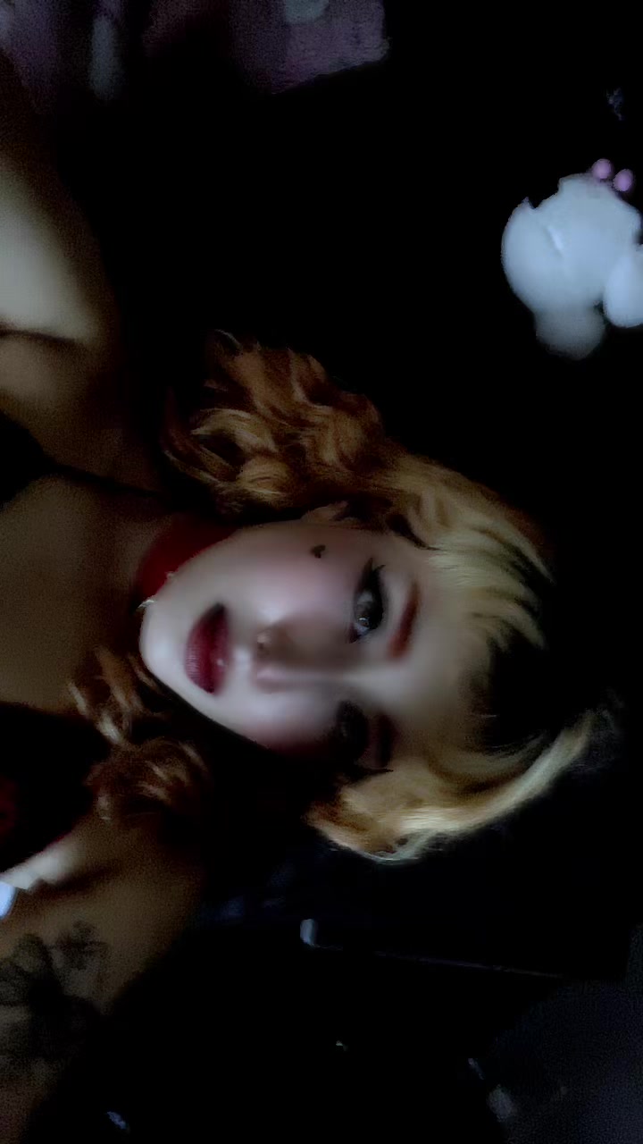 @𝖘𝖜𝖊𝖊𝖙 𝖇𝖑𝖔𝖔𝖒🌹