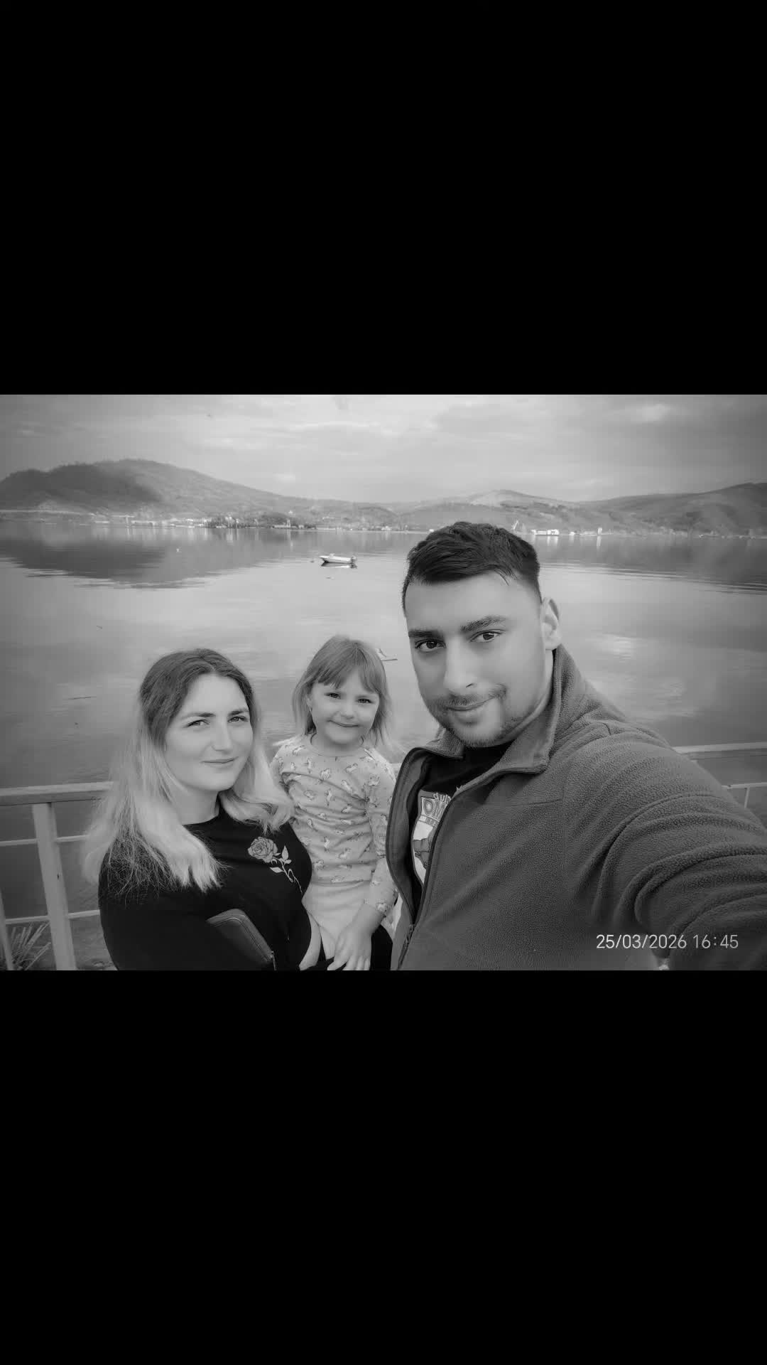 @F😀L😃o😄r😁i😆n😅🤣