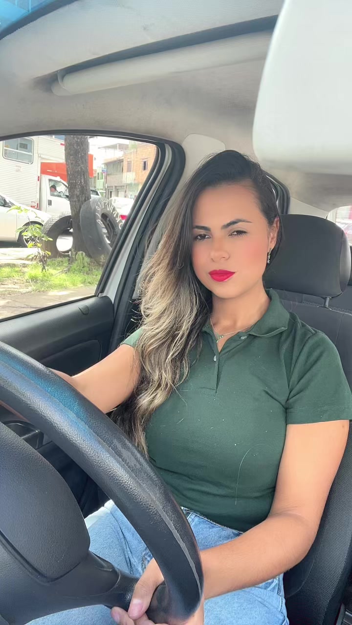 @leticia ferreira