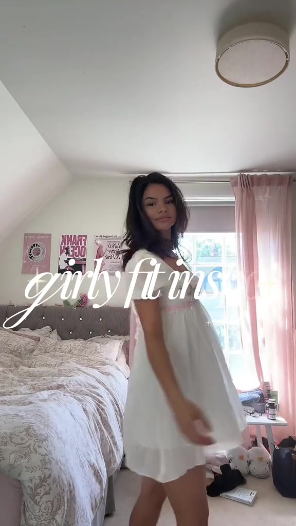 @&deg;❀⋆.ೃ࿔*:･