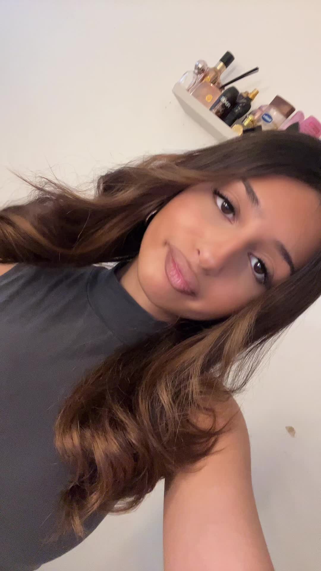 @Isabella