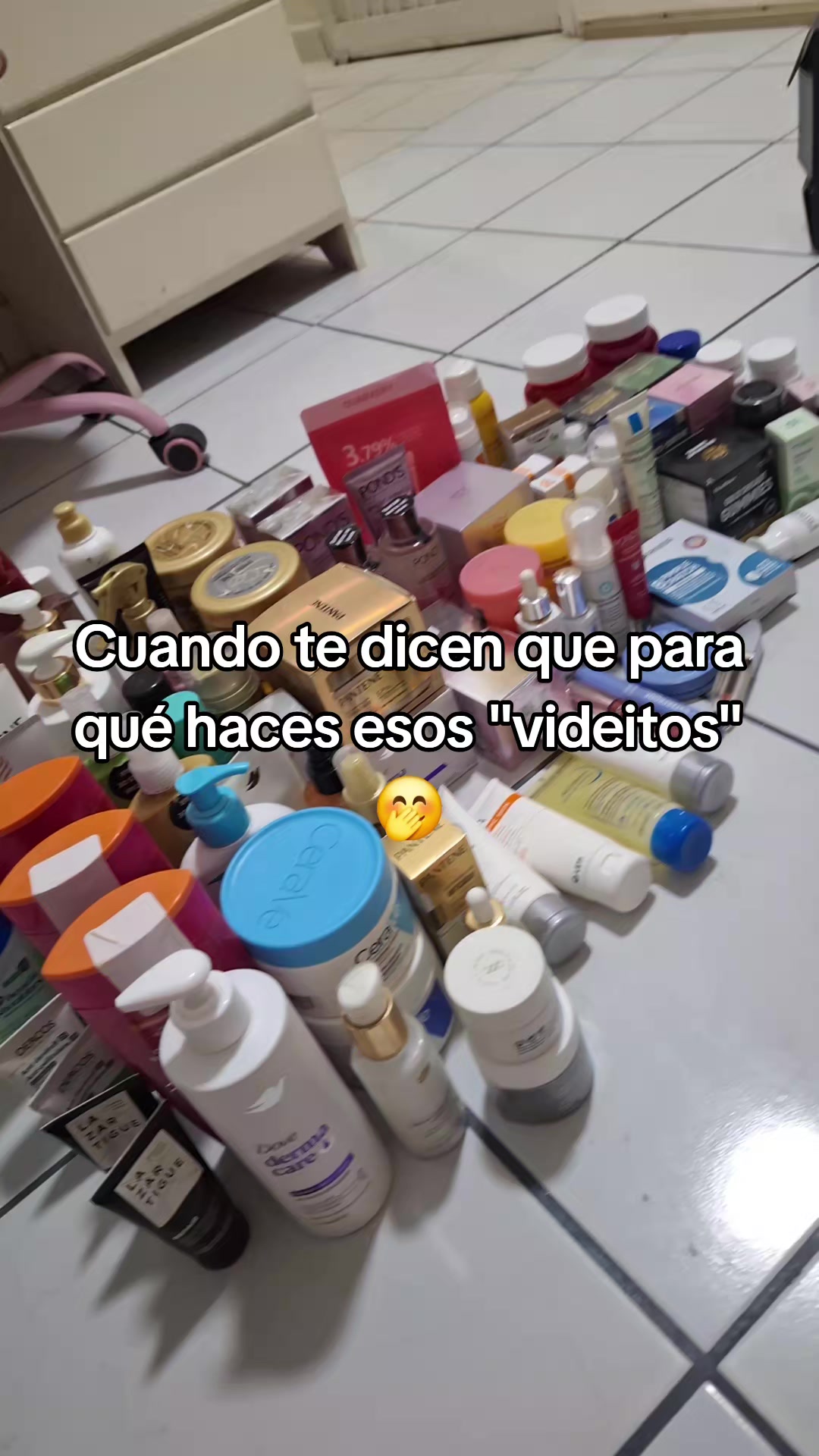 @Alejandra Gay Vlogs