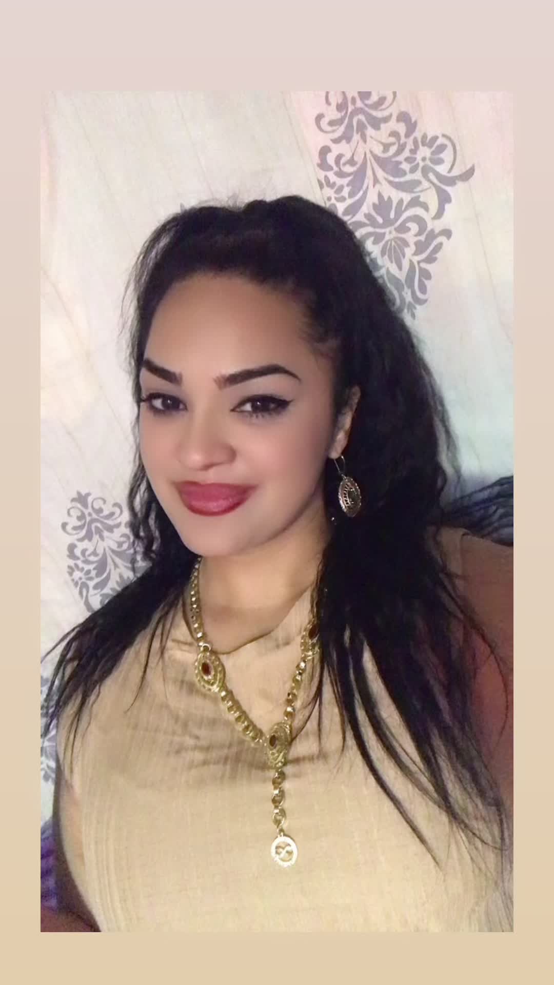@Nikolett