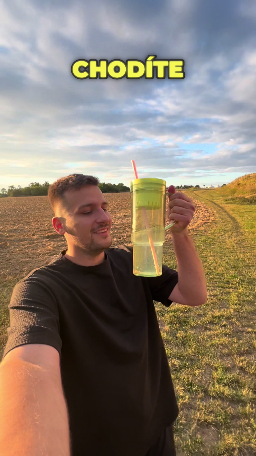 @NevídanejKořen