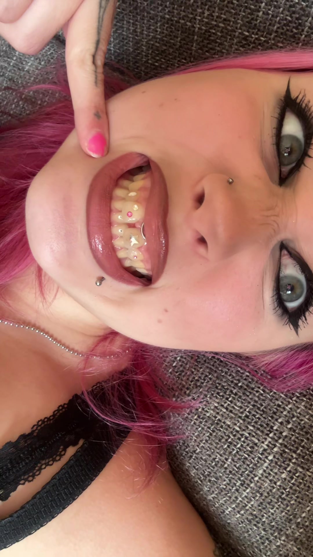 @4everw1tch