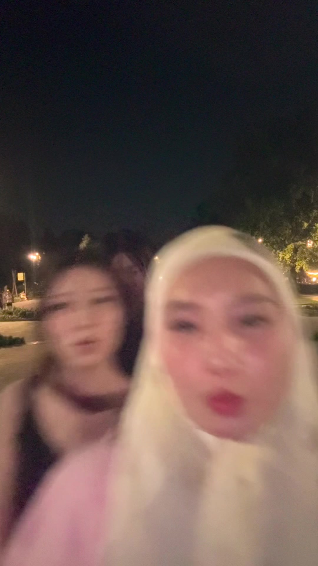 @Уря