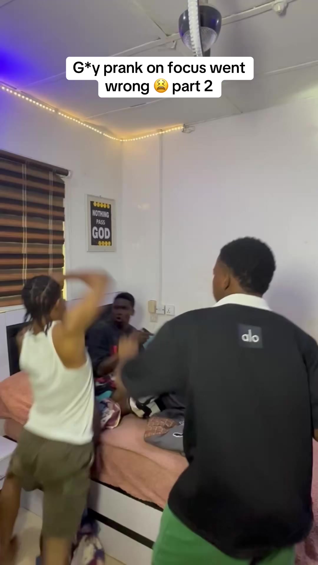 @Jbowonikoko