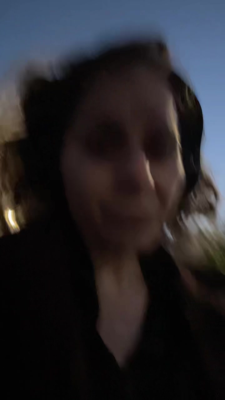 @Simona