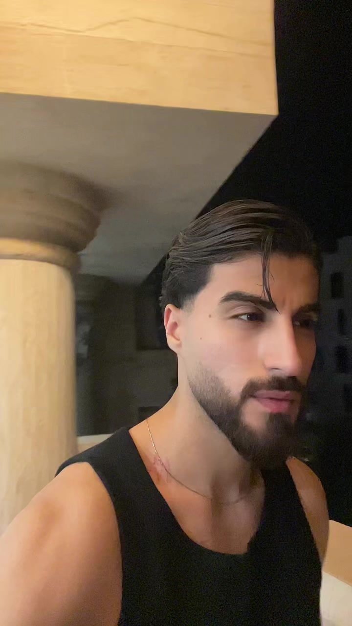 @Alighsmiii
