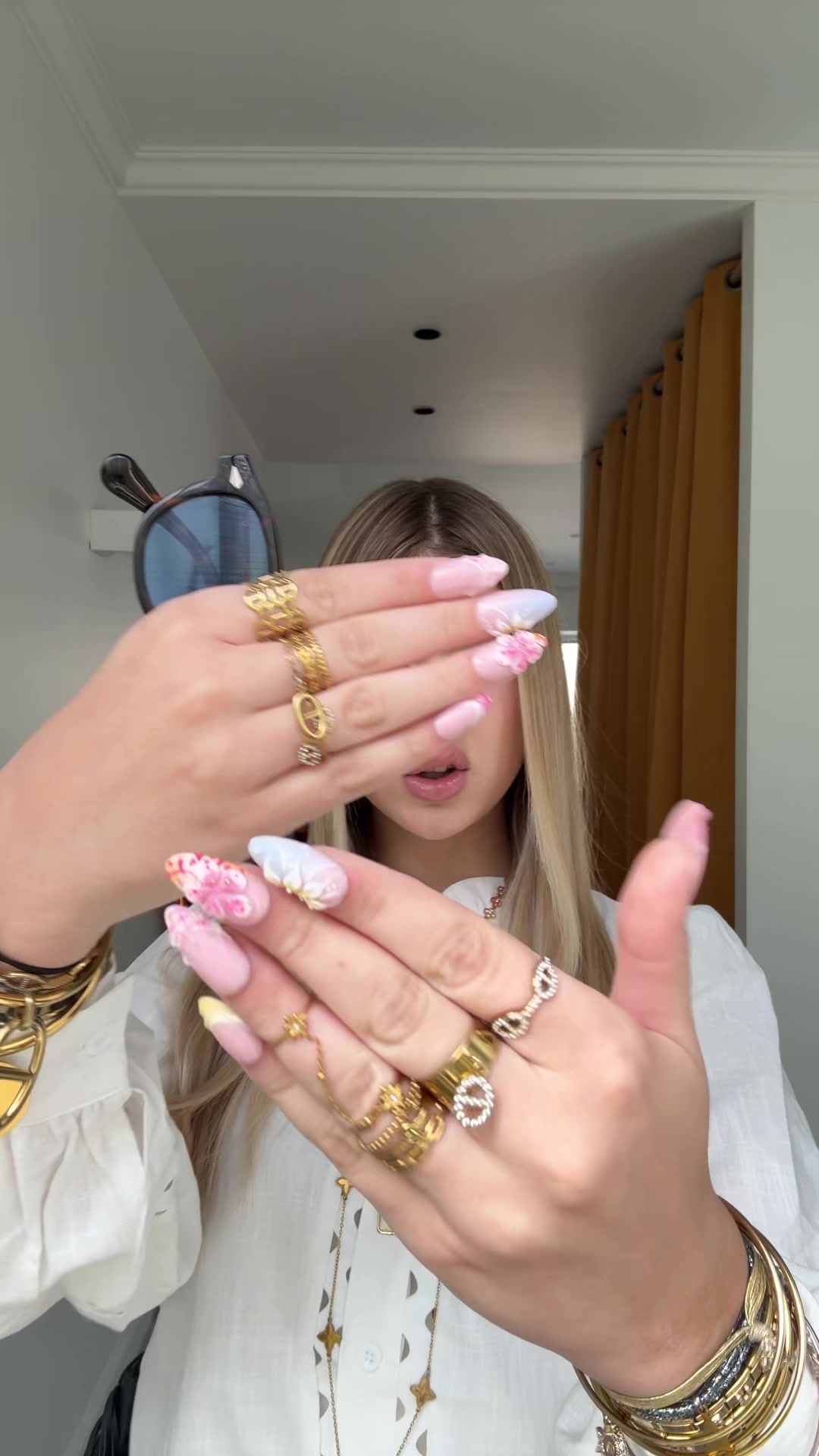 @𝐥𝐚𝐮𝐫𝐚💌🌈🌴🐠🍒🪩