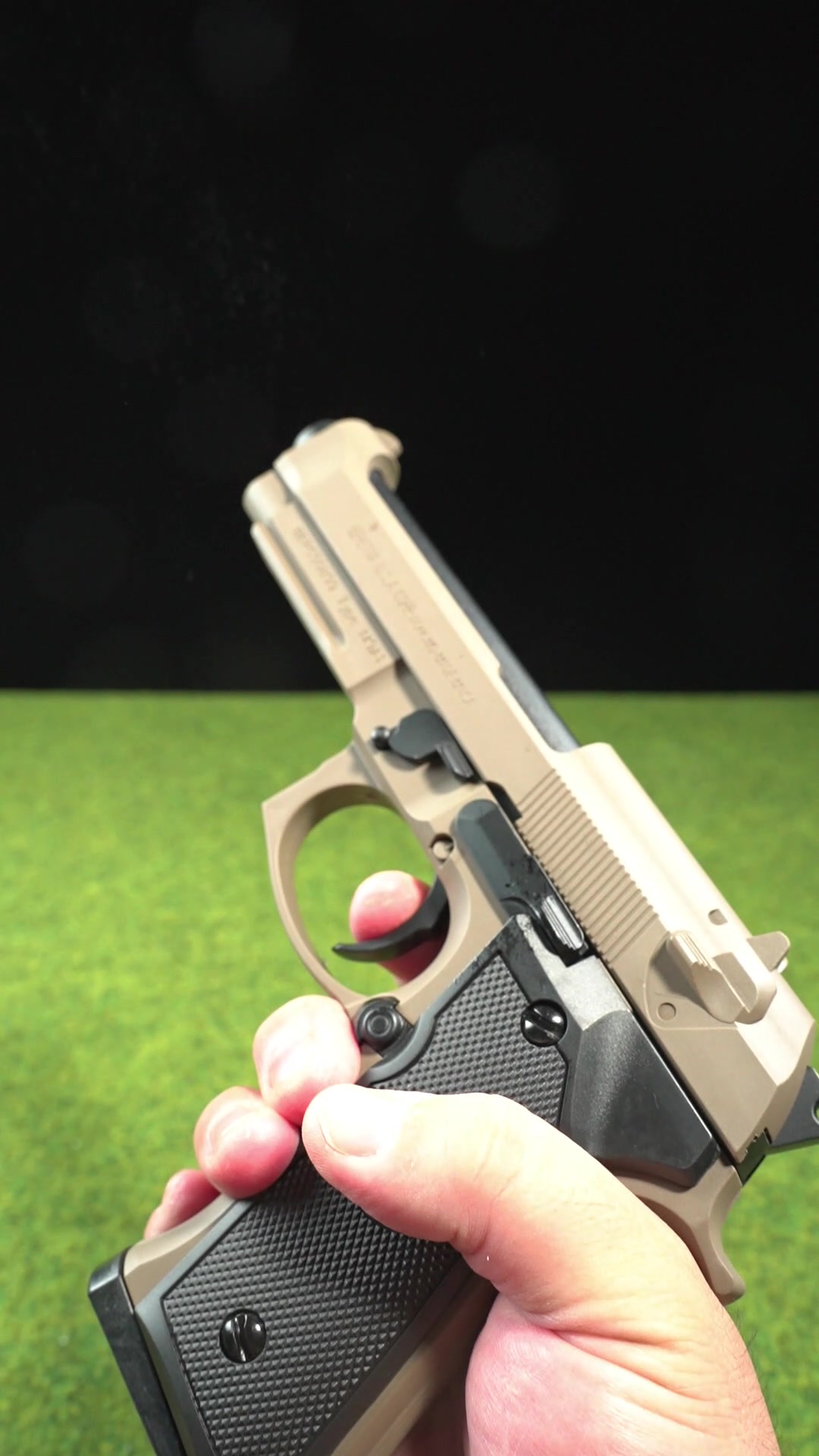 @akagtoy.com