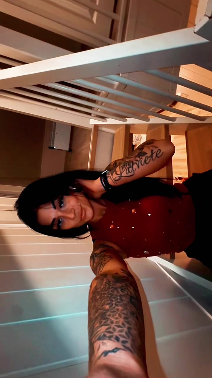 @Laura 🖤