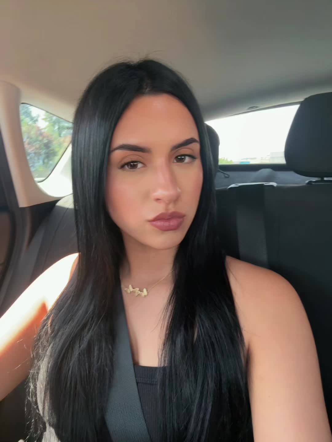 @Angelinagc