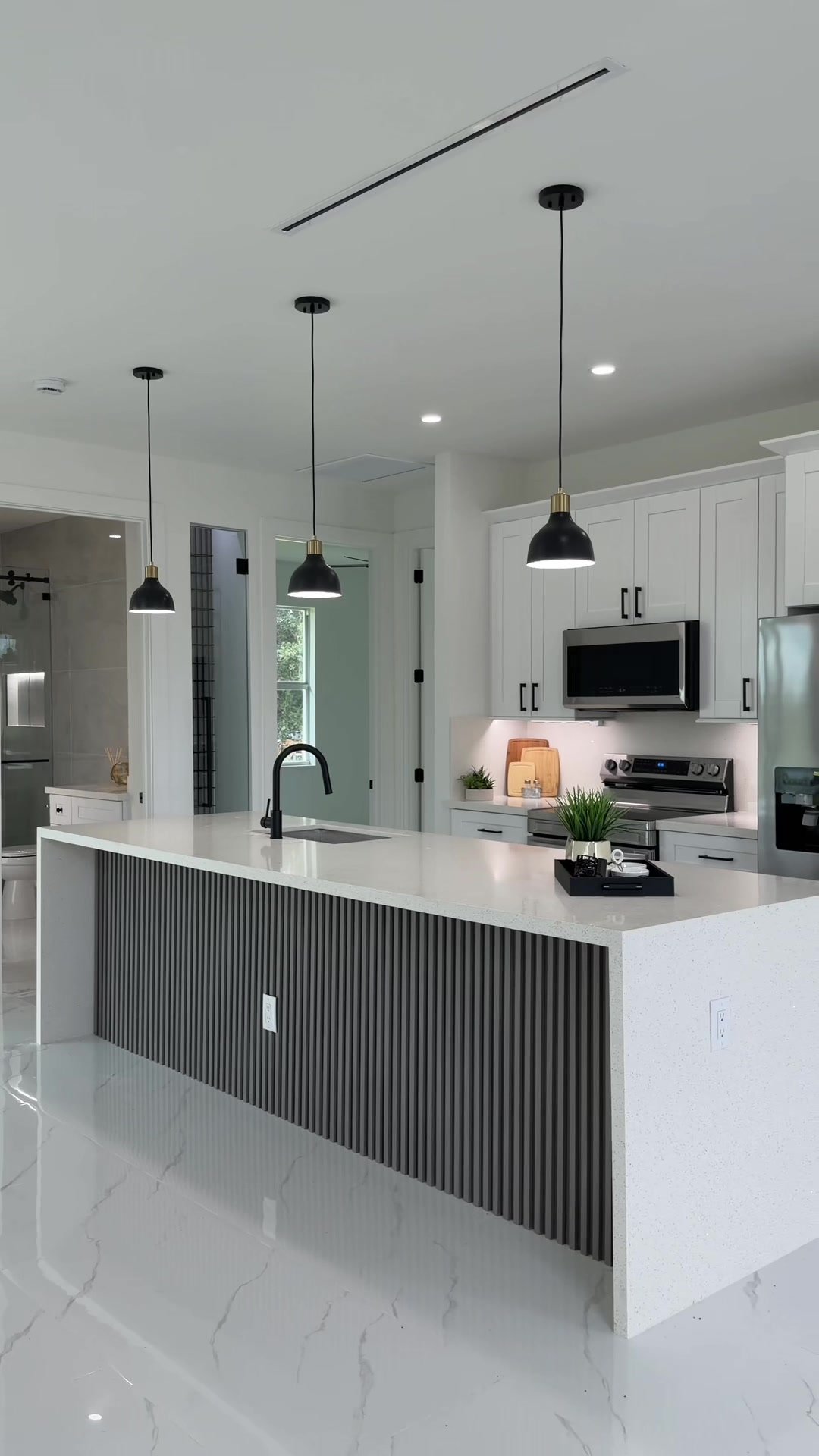 @Lia Angulo | SWFL Realtor®️