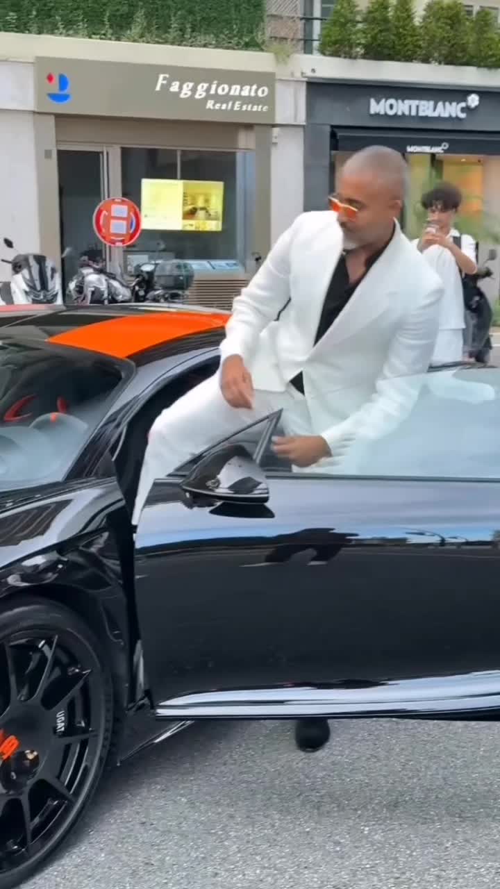 @Sketchora