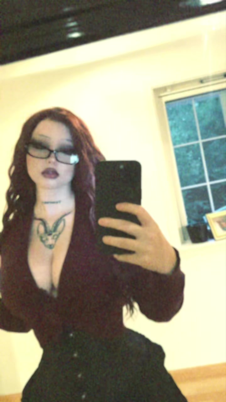 @Vikkzy