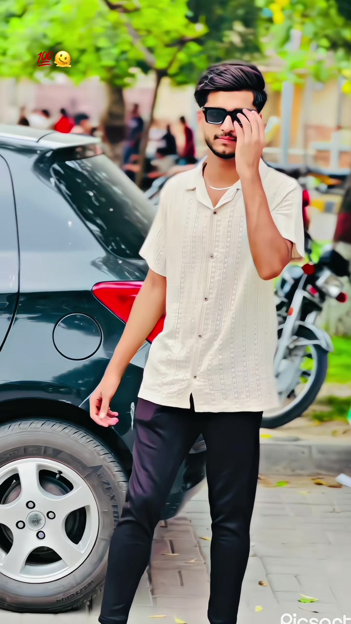 @🫵🏻OYE_HUSNAIN 👀