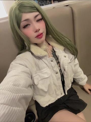 @Cute_loree