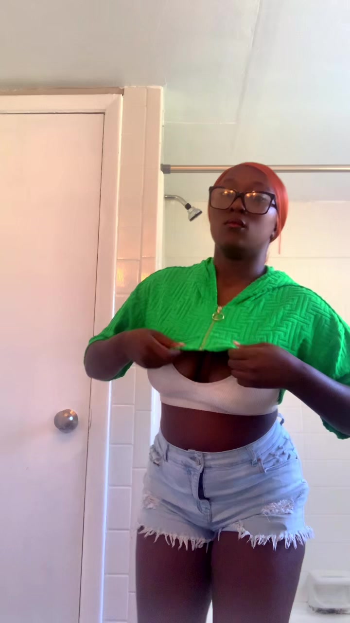 @Shanaija