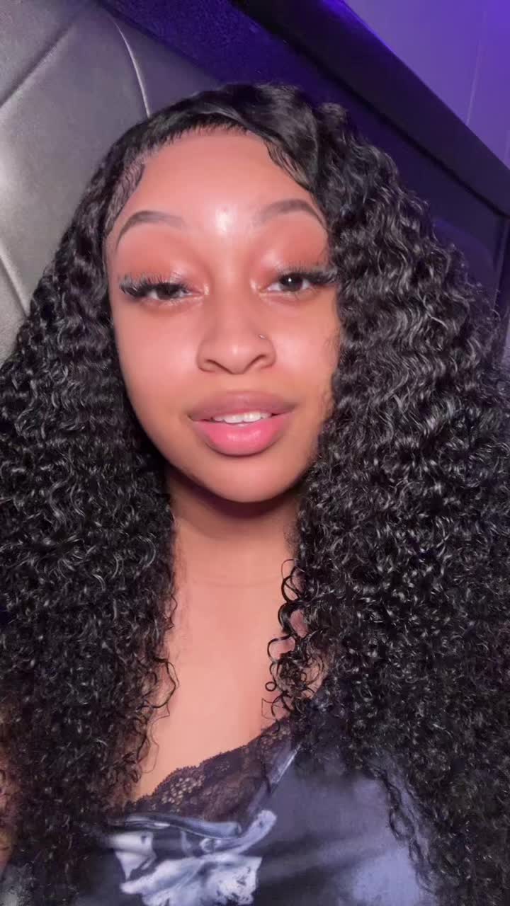 @itsangelaurelia