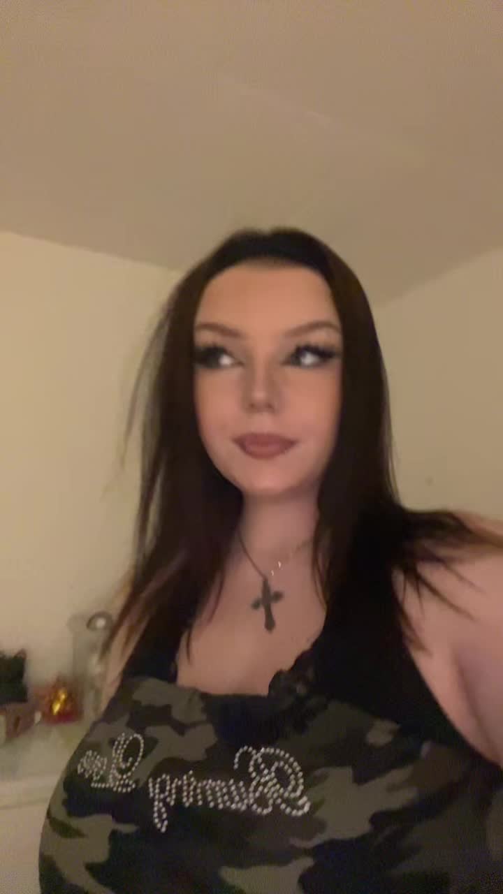 @𝔪𝔢𝔬𝔴💕