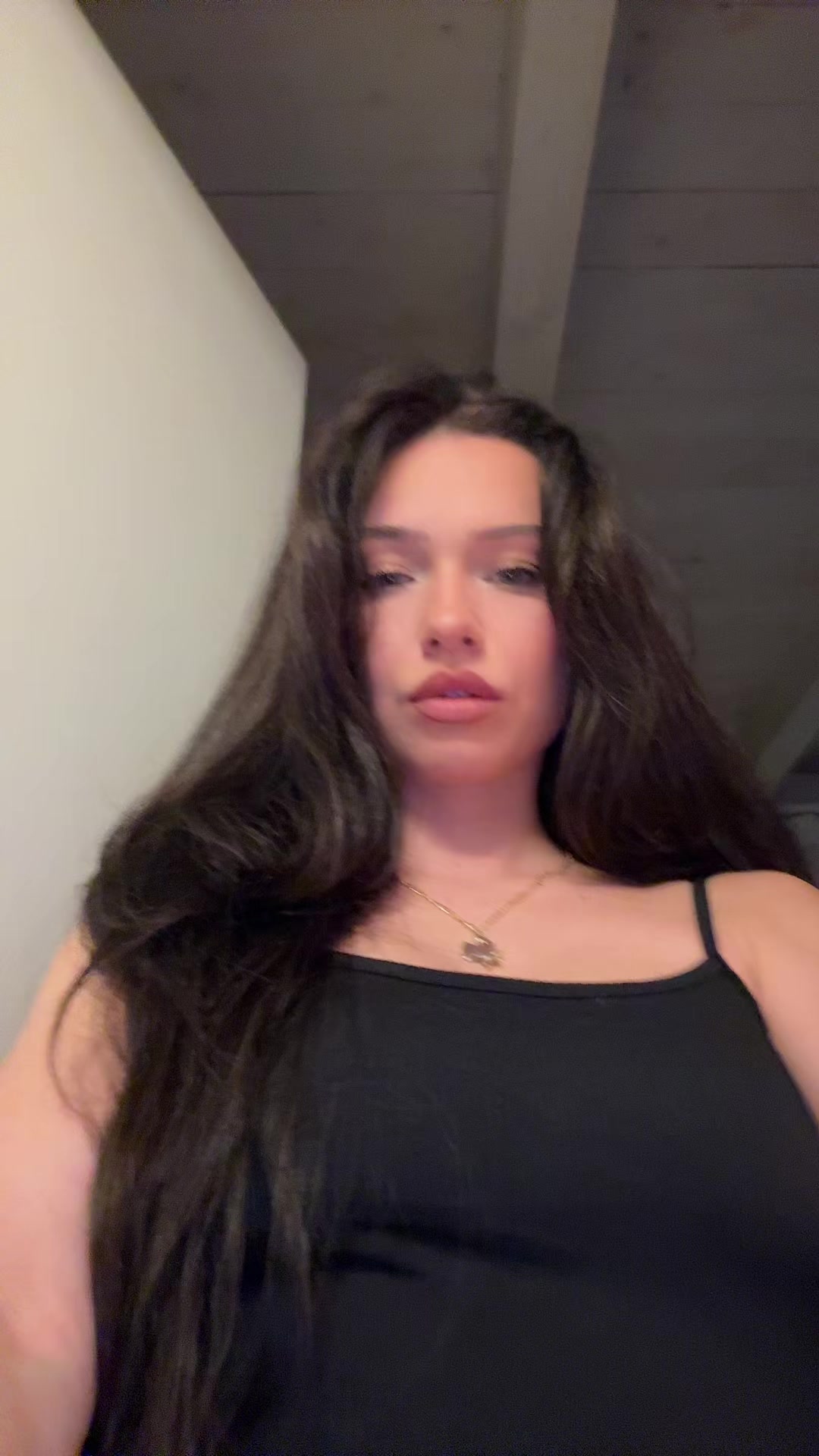 @Yara Linn ๐