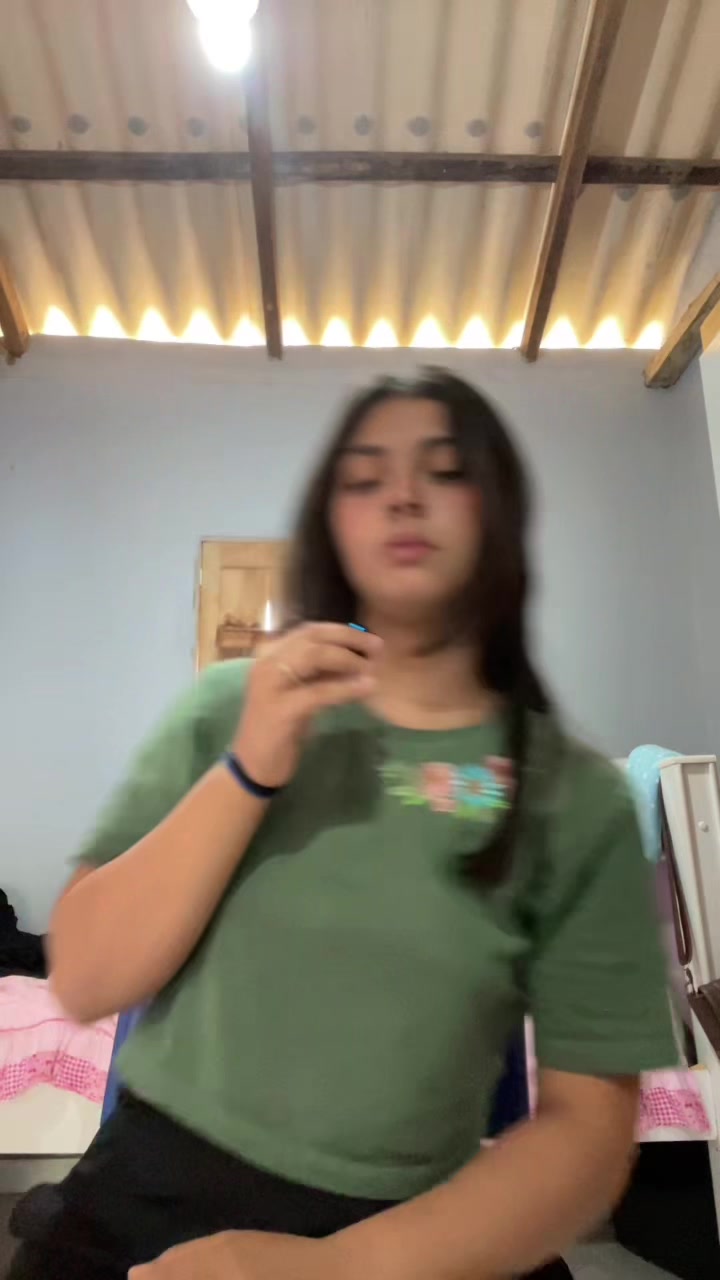 @Julia Gabrielly