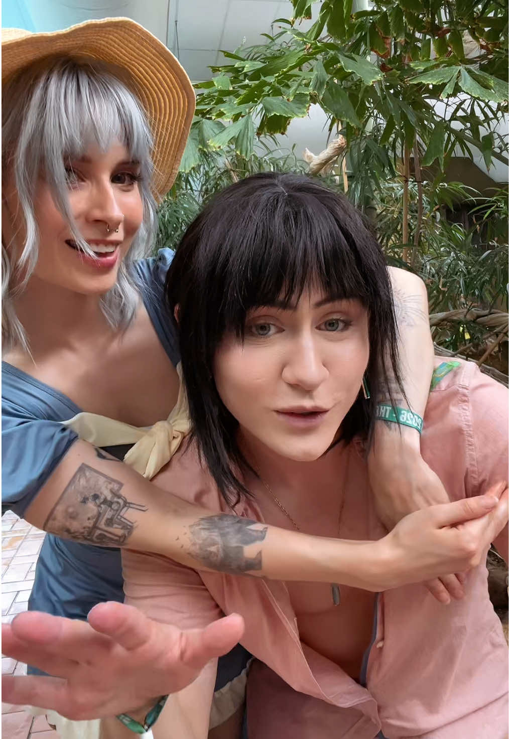 @rayli_cos