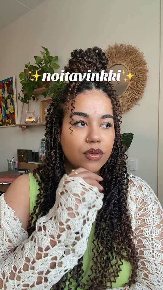 @Bruja Paloma