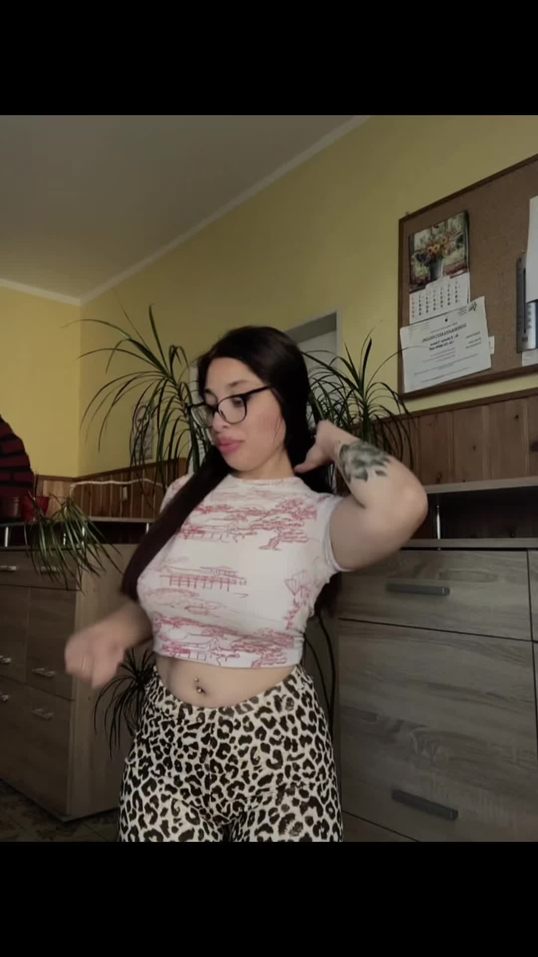 @Eszti๐ค๐