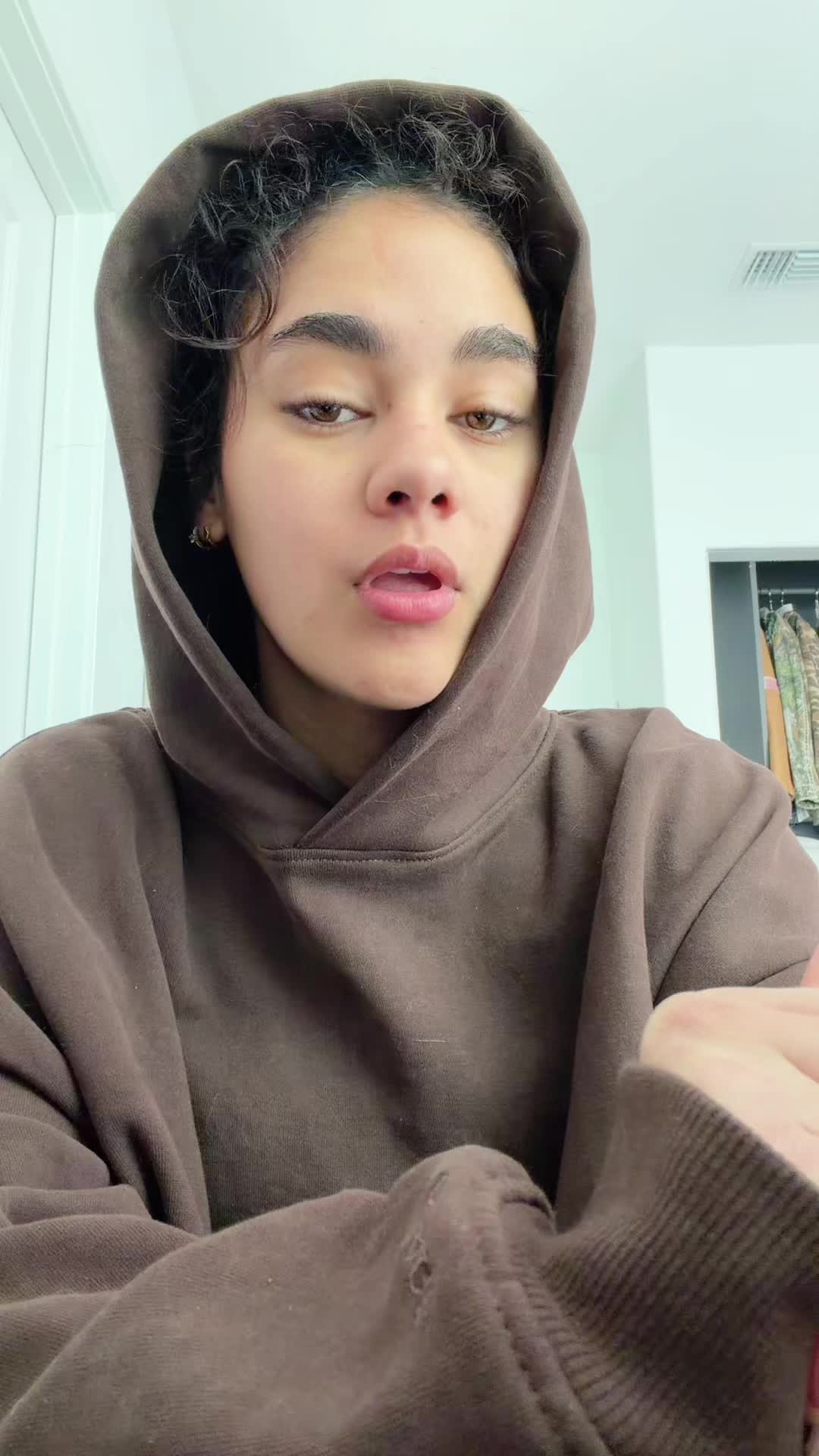 @thealexamontes