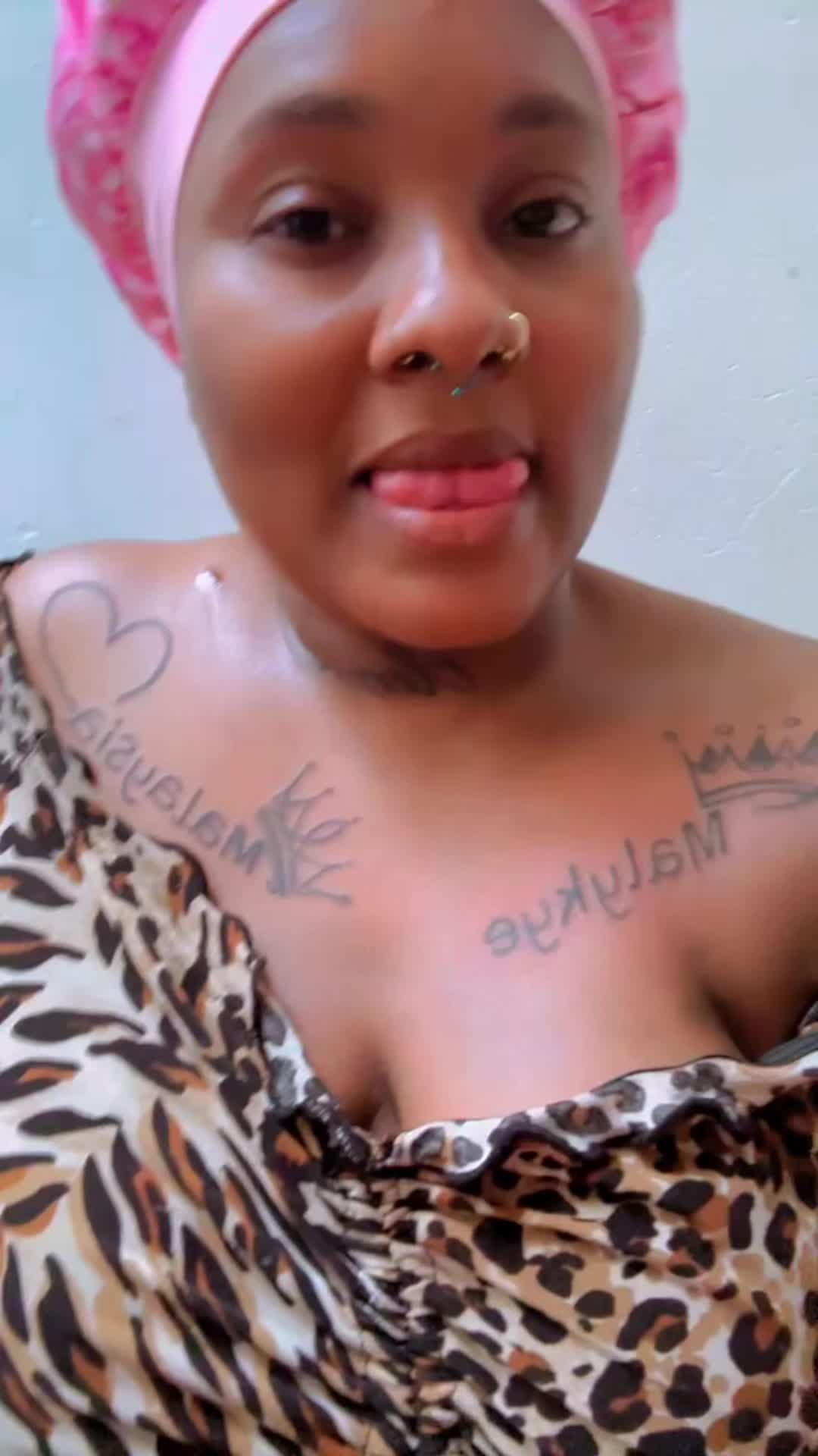@Ammi_giving _dem headache 🤣🥇