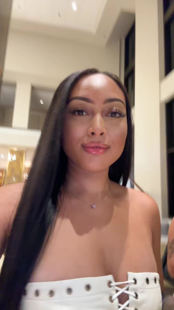 @Tia- Tash&iacute;an