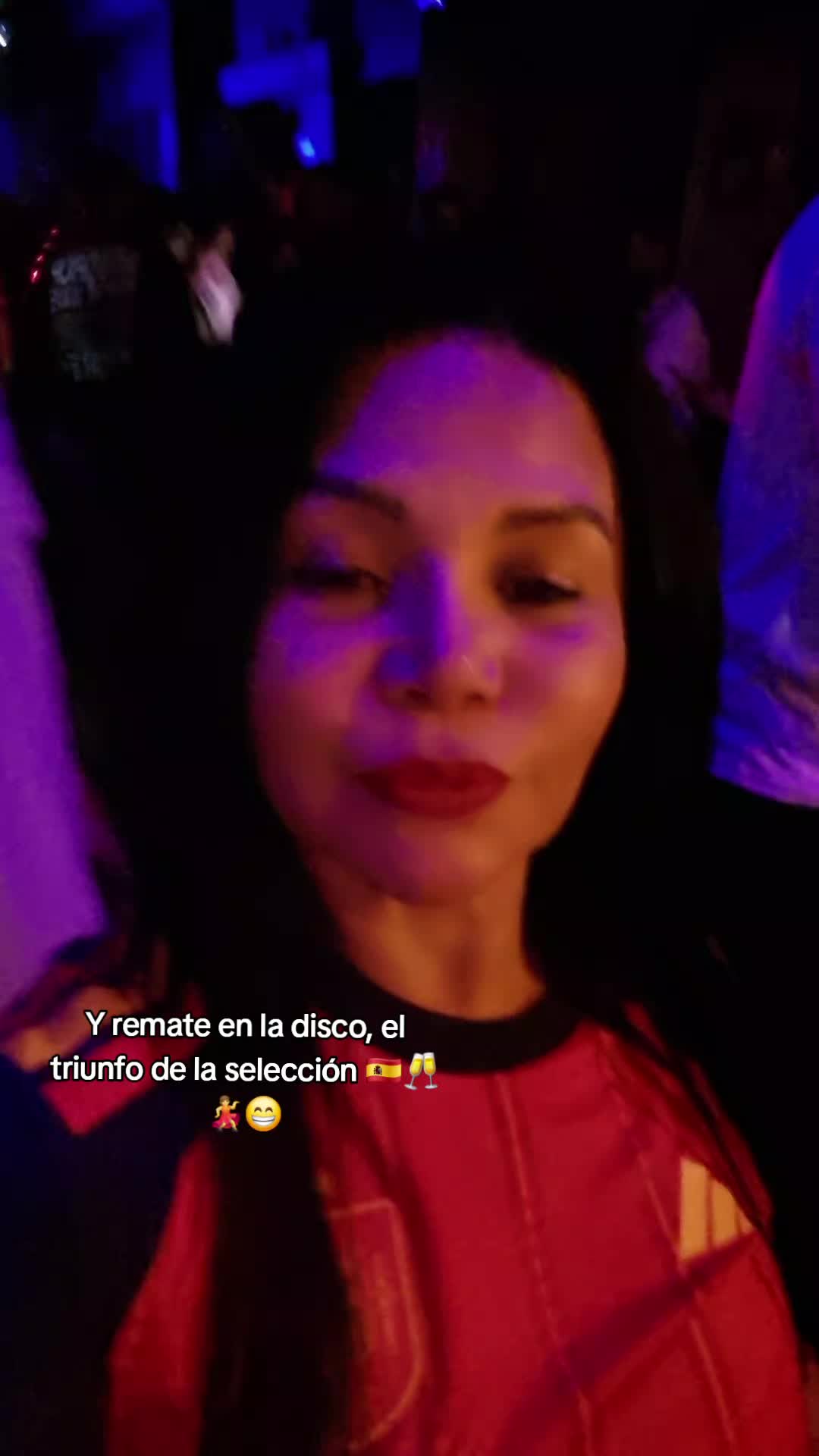 @LAVIDAESBELLA 🥂💃