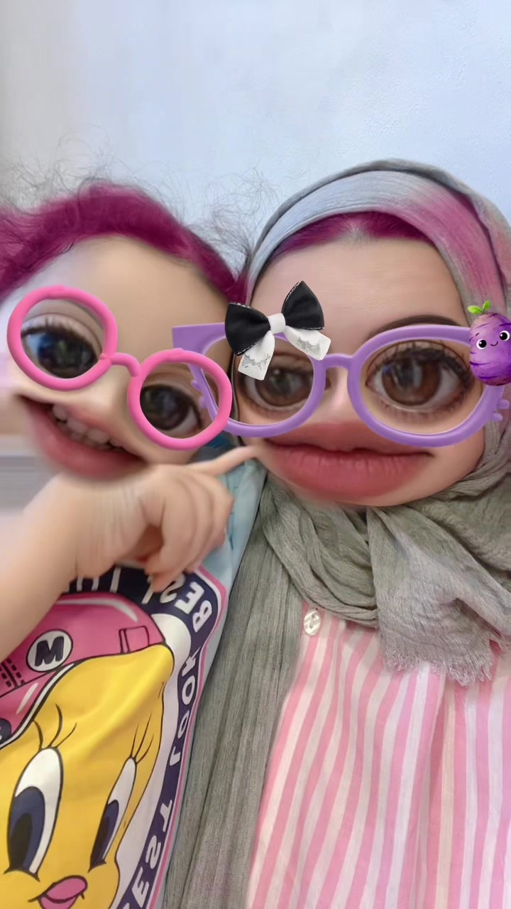 @تديني ورده أديك (فُله)😅🩷