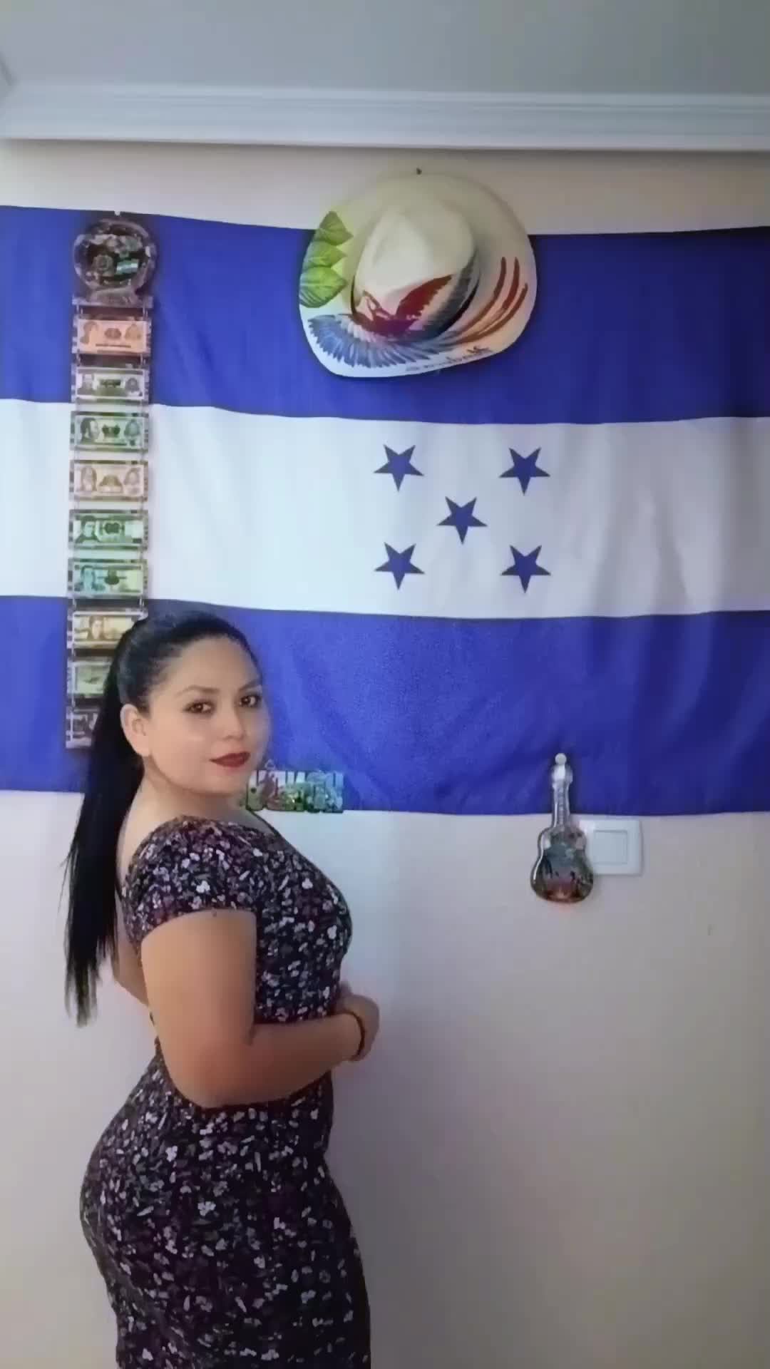 @😻🇭🇳la catracha🇭🇳 🙈
