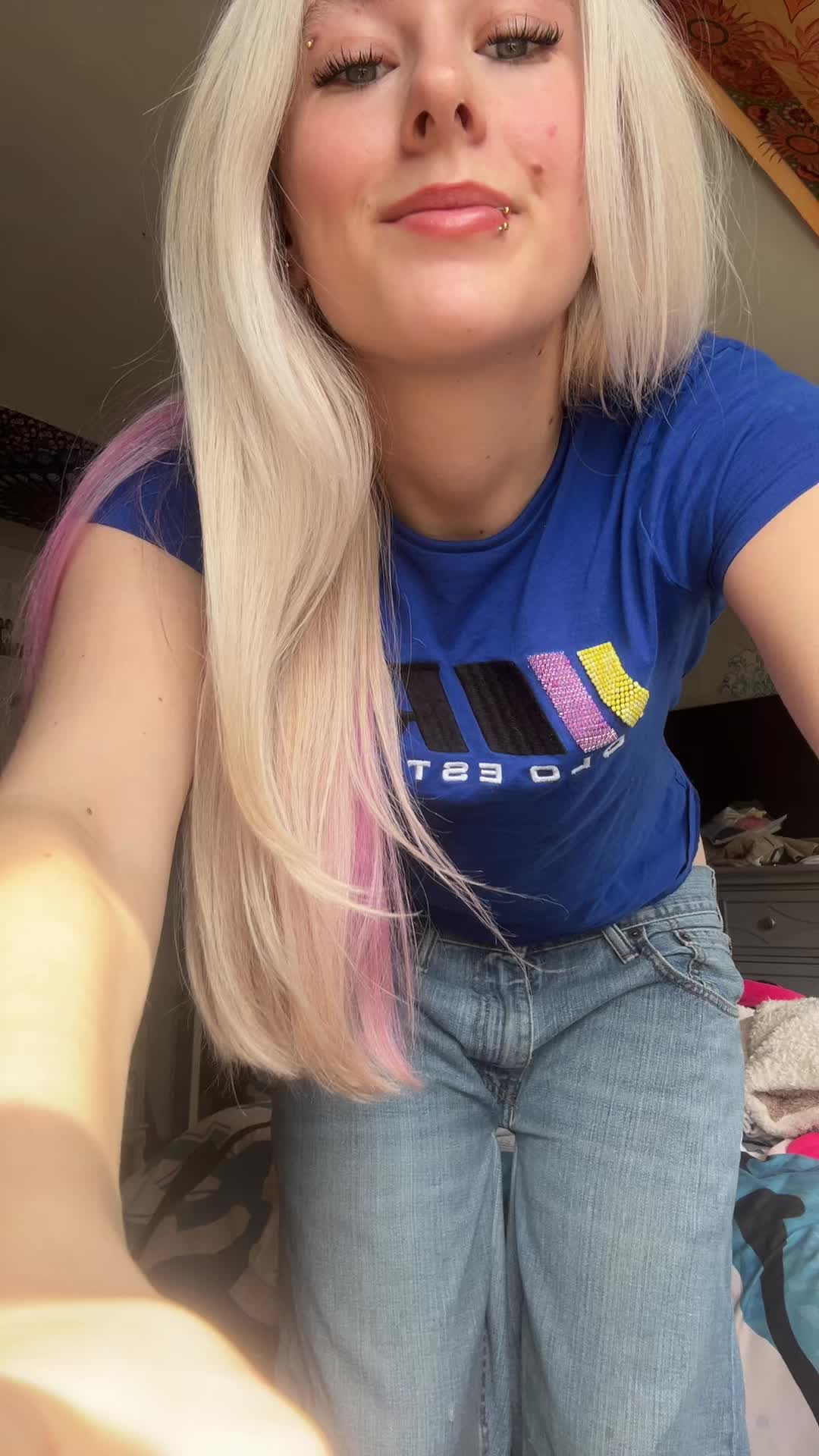 @✔️©️