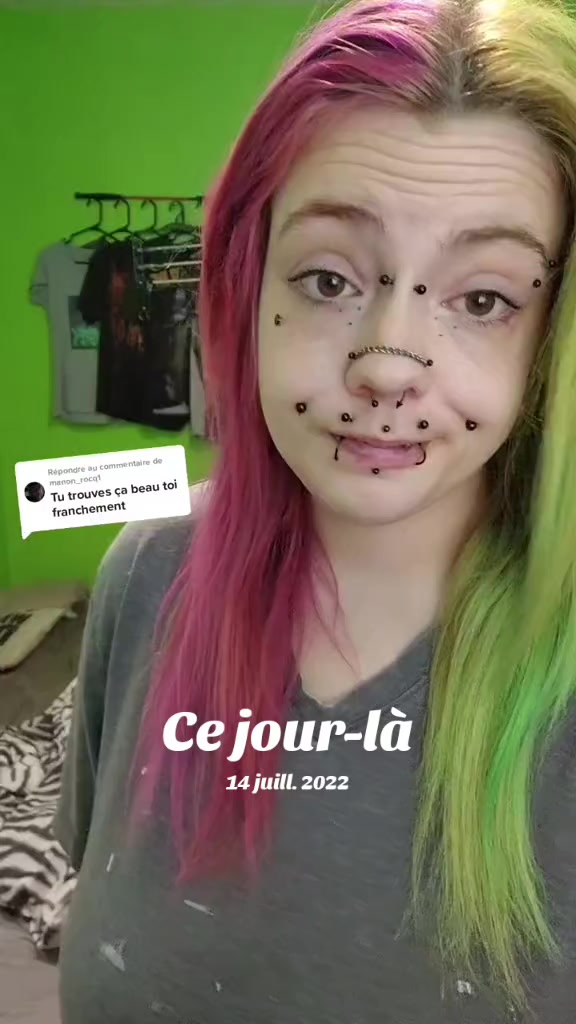 @ZombieGirl✨