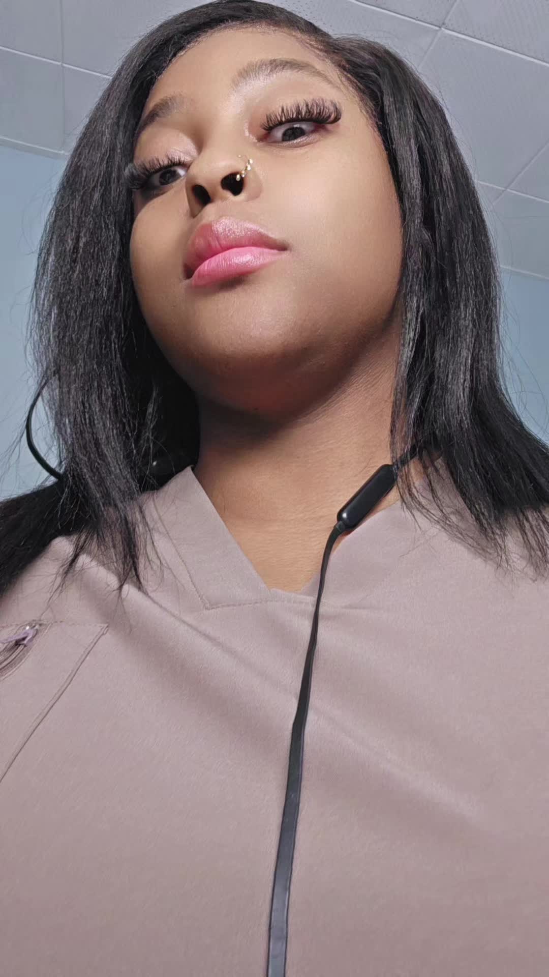 @Kim so unique 🤩💓💯🌹🌹