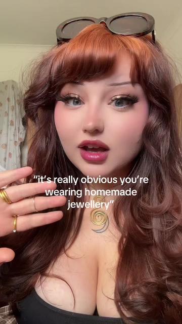 @holly