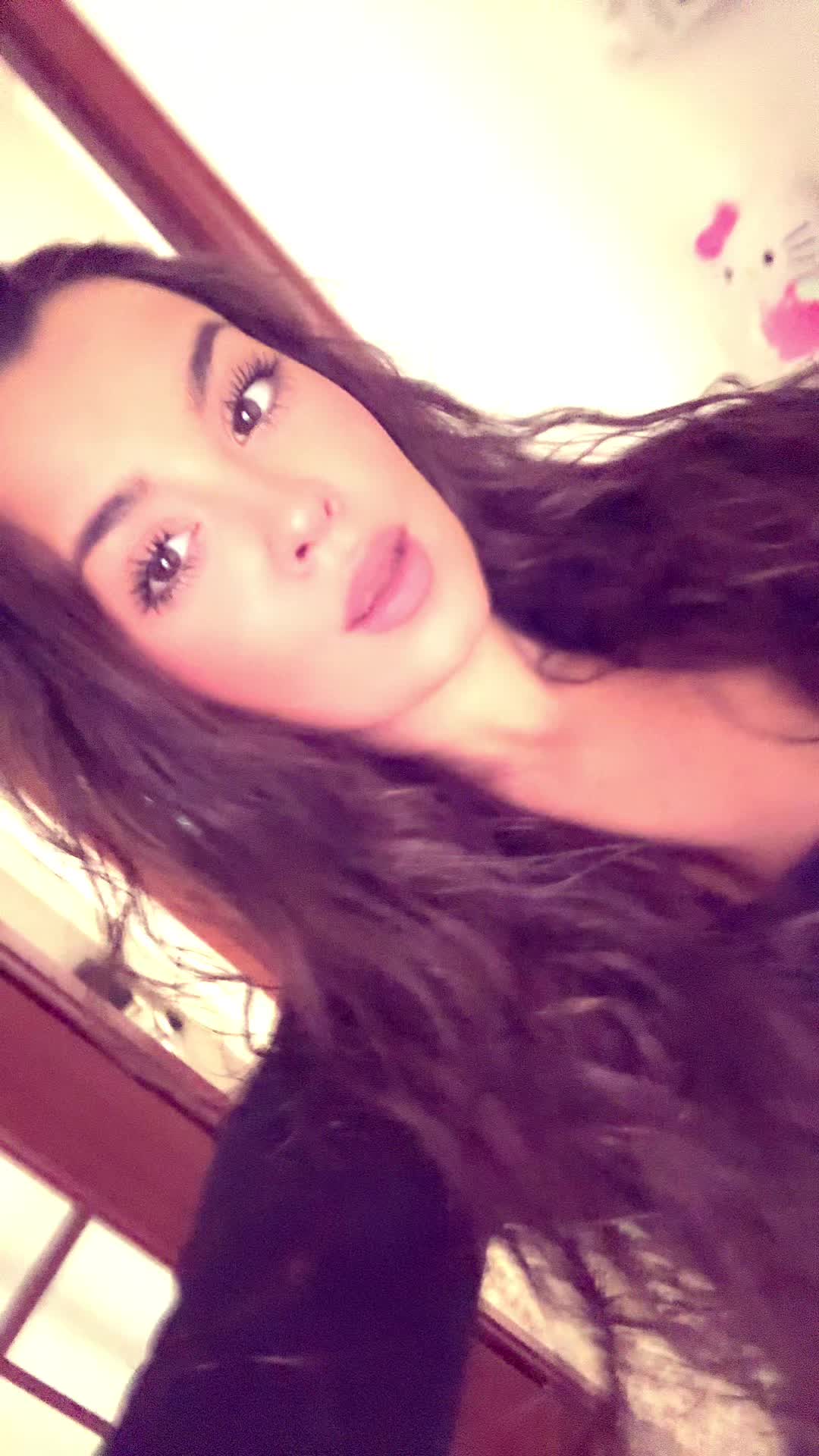 @v&igrave;