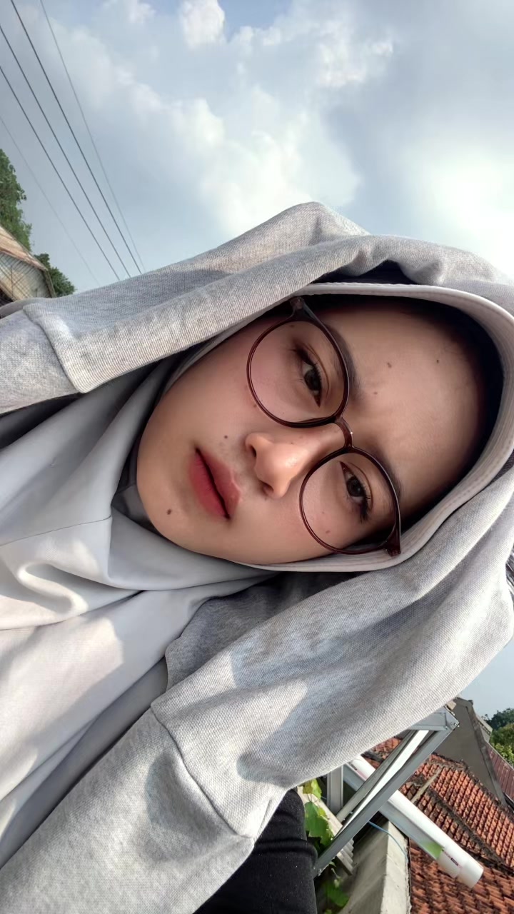 @𝘧𝘳𝘭𝘺𝘯𝘯𝘢.☘︎ ݁˖