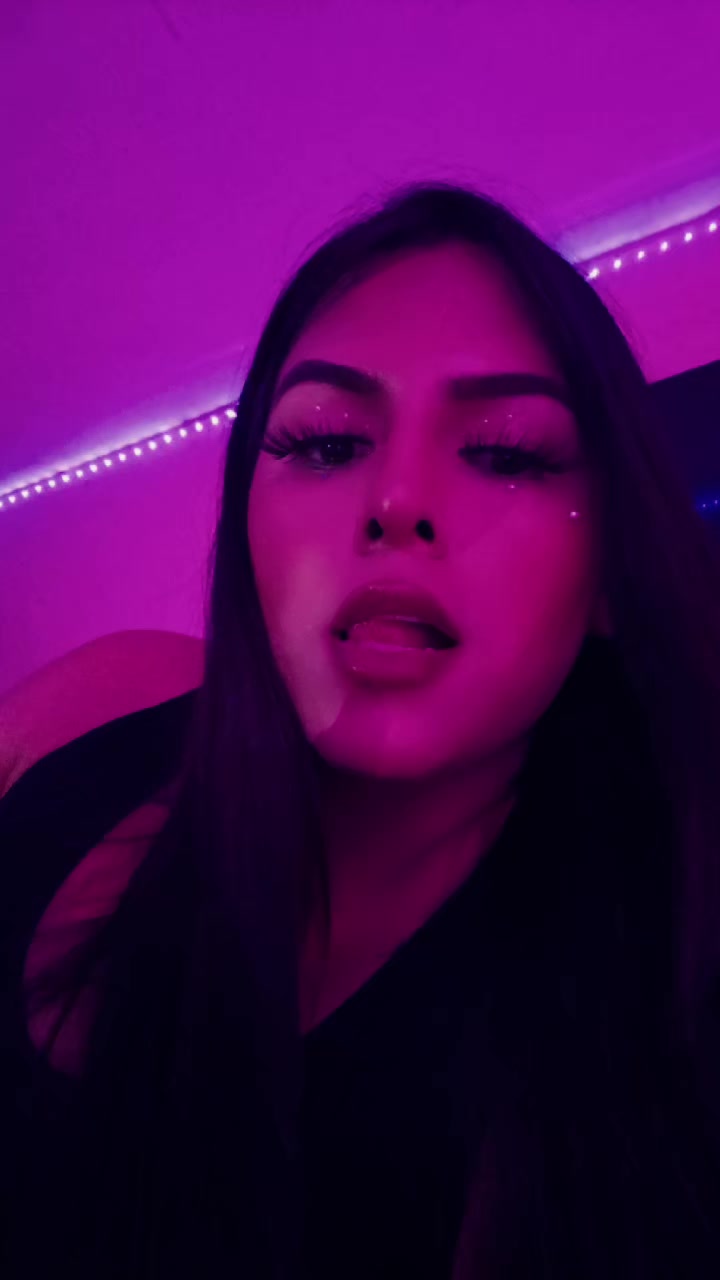 @DANIAA