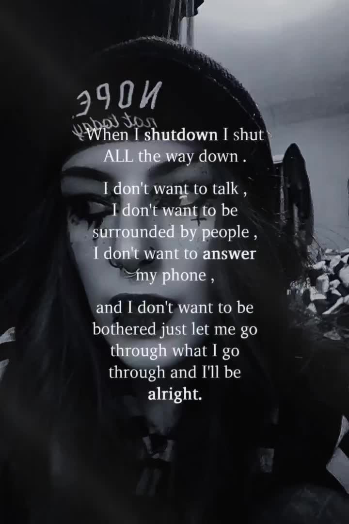 @Bee 🦇🖤